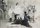 Titre original&nbsp;:  FitzGerald children, Harrison, Ontario, 1891: Bill, Hazel, Gerry, Sidney. Image courtesy of the author, grandson of John Gerald FitzGerald.