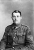 Titre original&nbsp;:  Sergent Hugh Cairns, Croix de Victoria. 