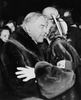 Titre original&nbsp;:    Rt. Hon. William Lyon Mackenzie King greeting Barbara Ann Scott, who won a gold medal in figure skating at the 1948 Winter Olympic Games, at Ottawa, Canada

Copyright: Expired

Credit: Newton Studio / Library and Archives Canada /

This image is available from Library and Archives Canada under the reproduction reference number C-014178 and under the MIKAN ID number 3193147 This tag does not indicate the copyright status of the attached work. A normal copyright tag is still required. See Commons:Licensing for more information. Library and Archives Canada does not allow free use of its copyrighted works. See Category:Images from Library and Archives Canada.



