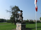 Original title:    Description English: Statue of Jesse Lloyd in Lloydtown Ontario at the South-West corner of Rebellion Way and Little Rebellion Rd, depicting him in the Rebellion of 1837 gesturing to the South-East, presumably towards Toronto. There is a matching plaque on the South-East corner. Date 16 August 2009(2009-08-16) Source Own work Author AndroidCat

Camera location 43° 59' 25.05" N, 79° 41' 45.61" W This and other images at their locations on: Google Maps - Google Earth - OpenStreetMap (Info)43.990291666667;-79.696002777778

