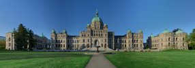 Titre original&nbsp;:  File:British Columbia Parliament Buildings - Pano - HDR.jpg - Wikimedia Commons