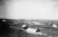Titre original&nbsp;:  "Hutterite colony, Stand Off, Alberta.", 1920, (CU1107641) by Unknown. Courtesy of Glenbow Library and Archives Collection, Libraries and Cultural Resources Digital Collections, University of Calgary.