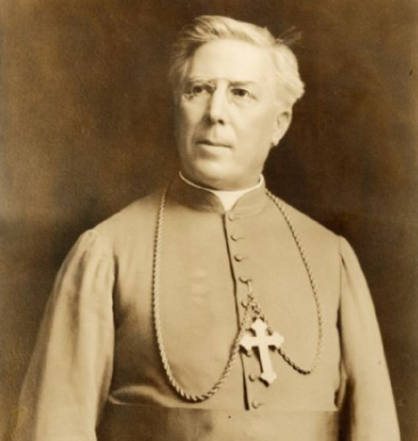 Titre original :  Mgr Gustave Blanche. Date: [Vers 1905]. Source: Bibliothèque et Archives nationales du Québec.