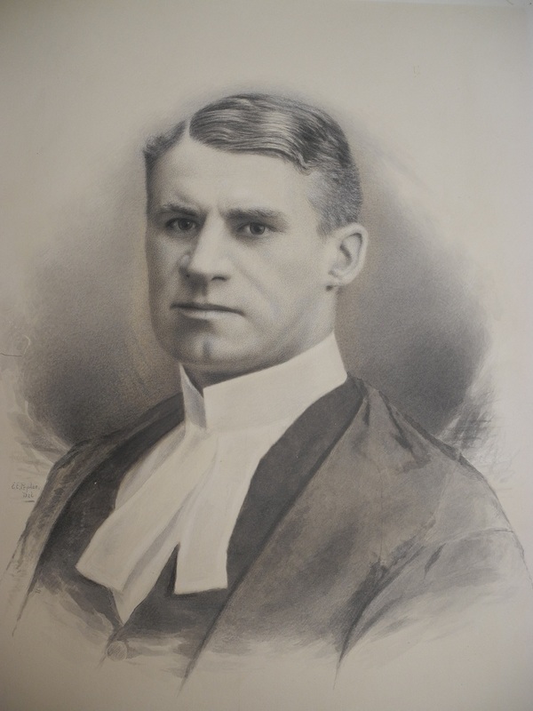 Titre original :  Photograph of Dyce Willcocks Saunders (1862-1930)
Date: [ca. 1907]
Photographer: E.E. Pepler
Reference code: P305
Archives of the Law Society of Ontario 