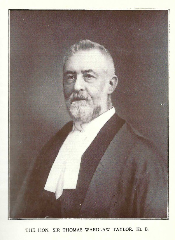 Titre original :  Sir Thomas Wardlaw Taylor (1833-1917). From: Charteris-Thomson, Margaret. The Colonial Ancestry of the Hon. Sir Thomas Wardlaw Taylor, Dumfries, Scotland: Courier Press, High Street, 1937. 