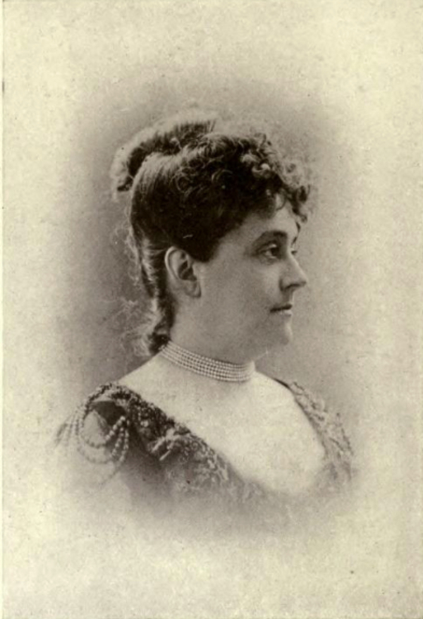 Titre original :  File:Marguerite Lamothe Thibaudeau 1903.jpg - Wikimedia Commons