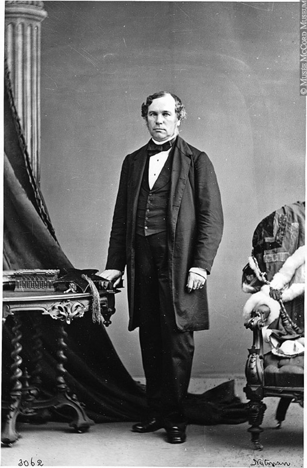Titre original :  Photograph Mr. John Hillyard Cameron, Montreal, QC, 1862 William Notman (1826-1891) 1862, 19th century Silver salts on glass - Wet collodion process 12 x 10 cm Purchase from Associated Screen News Ltd. I-3062 © McCord Museum Keywords:  Photograph (77678)