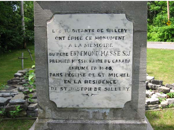 Titre original :  Monument du Père Énemond Masse | Le Québec, une histoire de famille