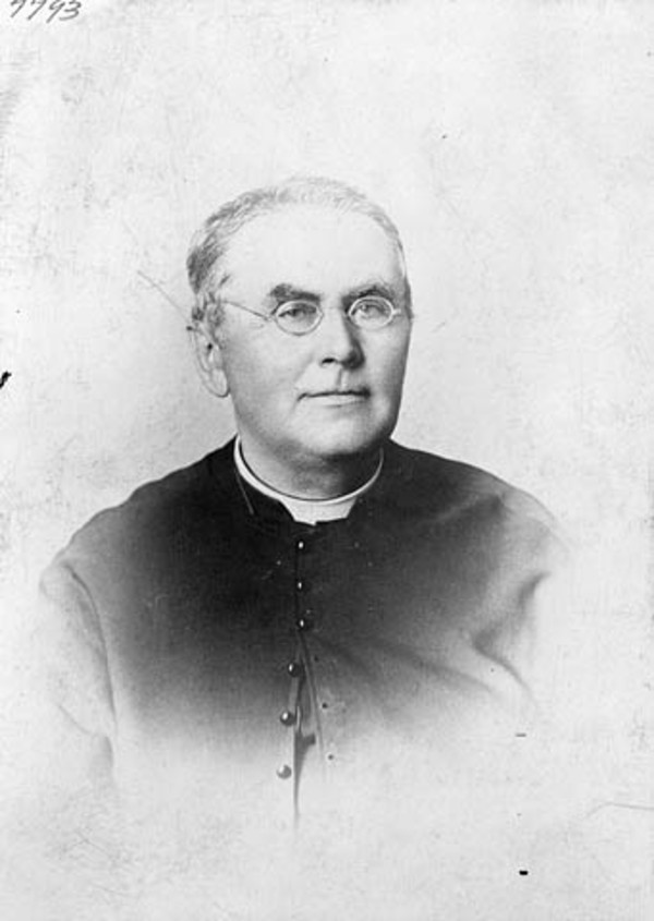 Titre original :  Rev. Père Lefebvre. 