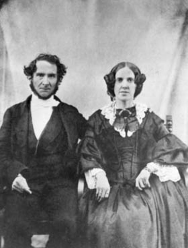 Titre original :    Description Robert Terrill Rundle and his wife Mary Wolverson Date circa 1860(1860) Source Glenbow Archives Author Unknown Permission (Reusing this file) n/a - public domain

