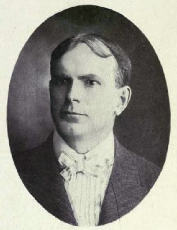 Titre original :    Description English: Stanley McInnis Title: Representative men of Manitoba : history in portraiture; a gallery of men, whose energy, ability, enterprise and public spirit have produced the marvellous record of the Prairie Province Publisher: Winnipeg, Tribune Date: 1902 Possible Copyright Status: NOT_IN_COPYRIGHT Date 2007-12-21 (original upload date) Source Transferred from en.wikipedia; transferred to Commons by User:YUL89YYZ using CommonsHelper. Author Original uploader was YUL89YYZ at en.wikipedia Permission (Reusing this file) PD-CANADA.

