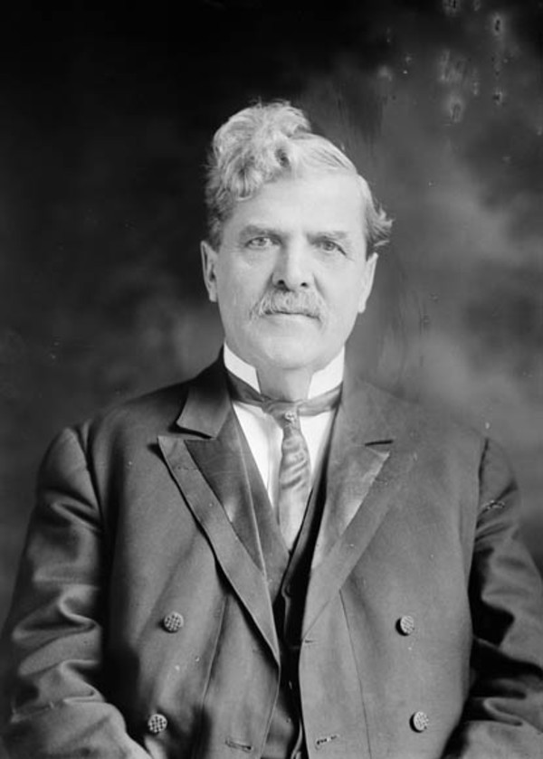 Titre original :  Hon. Henry Robert Emmerson, M.P. (Westmoreland, N.B.) b. Sept. 25, 1853 - d. July 9, 1914. 