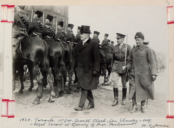 Titre original :  Lt. Gov. Lionel Clarke, General Elmsley & self at opening of Provincial Parliament; Author: James, W.; Author: Year/Format: 1920, Picture