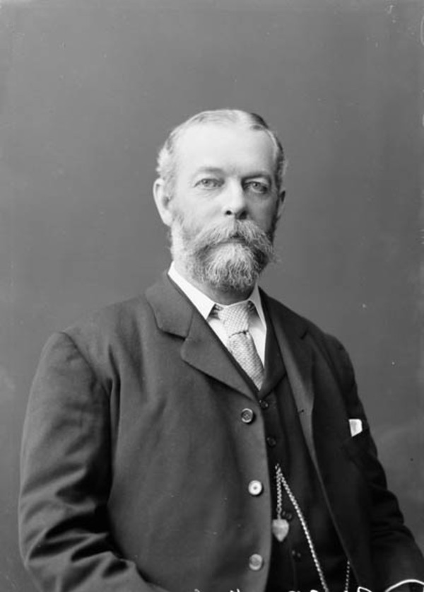 Titre original :  Hon. Sydney Arthur Fisher, M.P. (Brome, P.Q.) (Minister of Agriculture) June 12, 1850 - Apr. 9, 1921. 