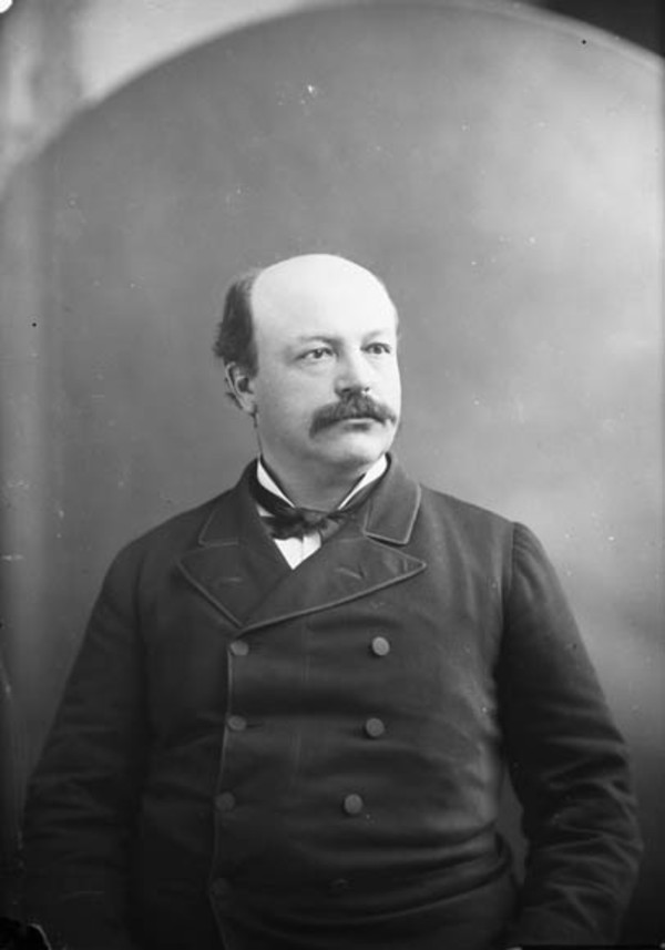 Titre original :  Hon. Sir Alexandree Lacoste, Q.C. (Senator) b. Jan. 12, 1842 - d. 1923. 
