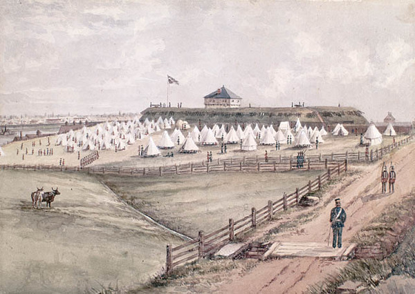 Titre original&nbsp;:  MIKAN 2896878 Camp de la milice au fort Wellington, à Prescott, Ontario. ca 1870 [64 KB, 640 X 454]