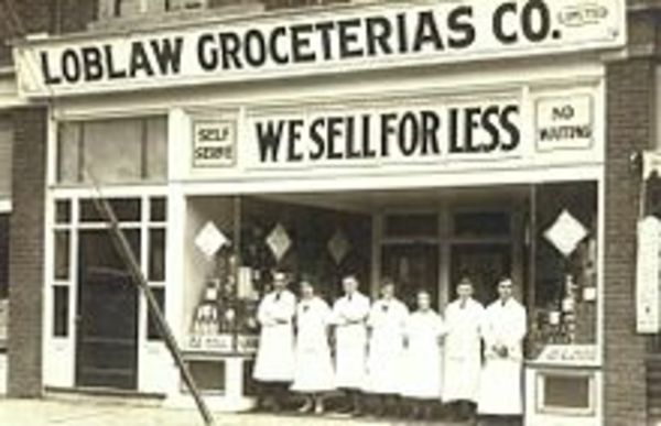 Titre original :  Loblaw Groceterias Co. Limted store, College St. and Palmerston Blvd., Toronto, postcard, ca. 1923. Loblaw Companies - Wikipedia, the free encyclopedia.
